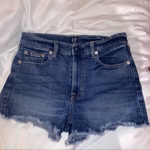 Mid Rise Gap Cut Off Shorts